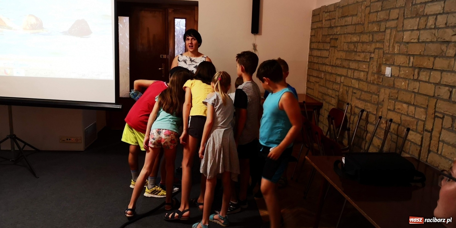 Zdjęcie w galerii na portalu naszraciborz.pl: Spotkanie z kryminalistykiem w Domu Kultury w Borucinie wiadomości z regionu