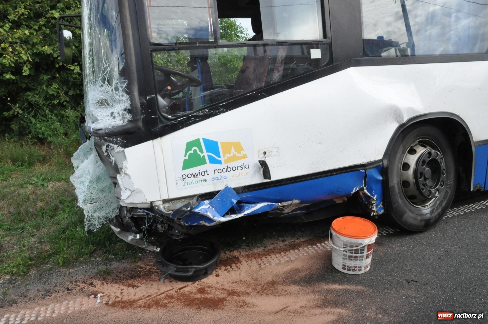 Zdjęcie w galerii na portalu naszraciborz.pl: DK 45. Tragiczny wypadek na ulicy Kozielskiej w Raciborzu. Nie żyją dwie osoby, w tym dziecko wiadomości z regionu