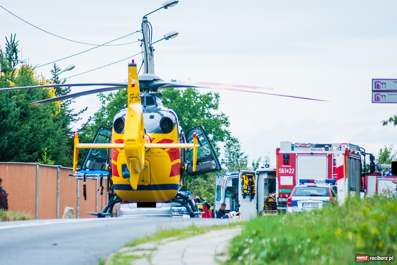 Zdjęcie w galerii na portalu naszraciborz.pl: DK 45. Tragiczny wypadek na ulicy Kozielskiej w Raciborzu. Nie żyją dwie osoby, w tym dziecko wiadomości z regionu