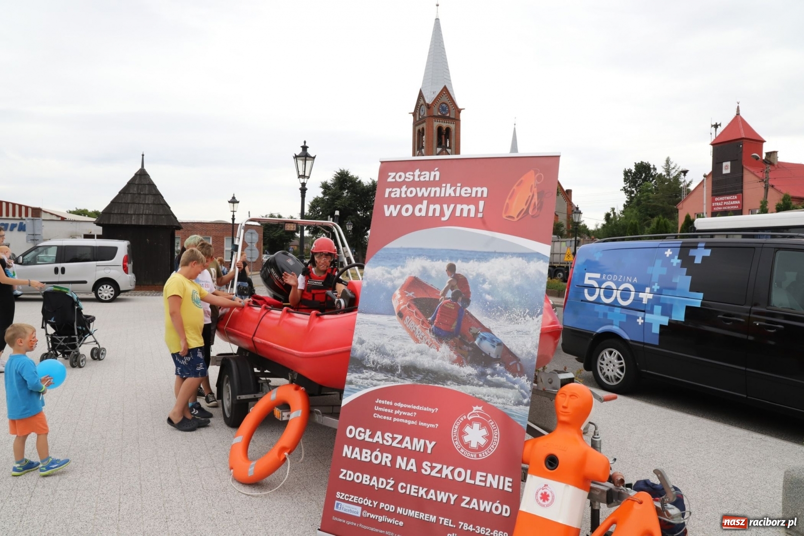 Zdjęcie w galerii na portalu naszraciborz.pl: Bezpieczne wakacje z rodziną. Wicewojewoda w Kuźni Raciborskiej [FOTO] wiadomości z regionu