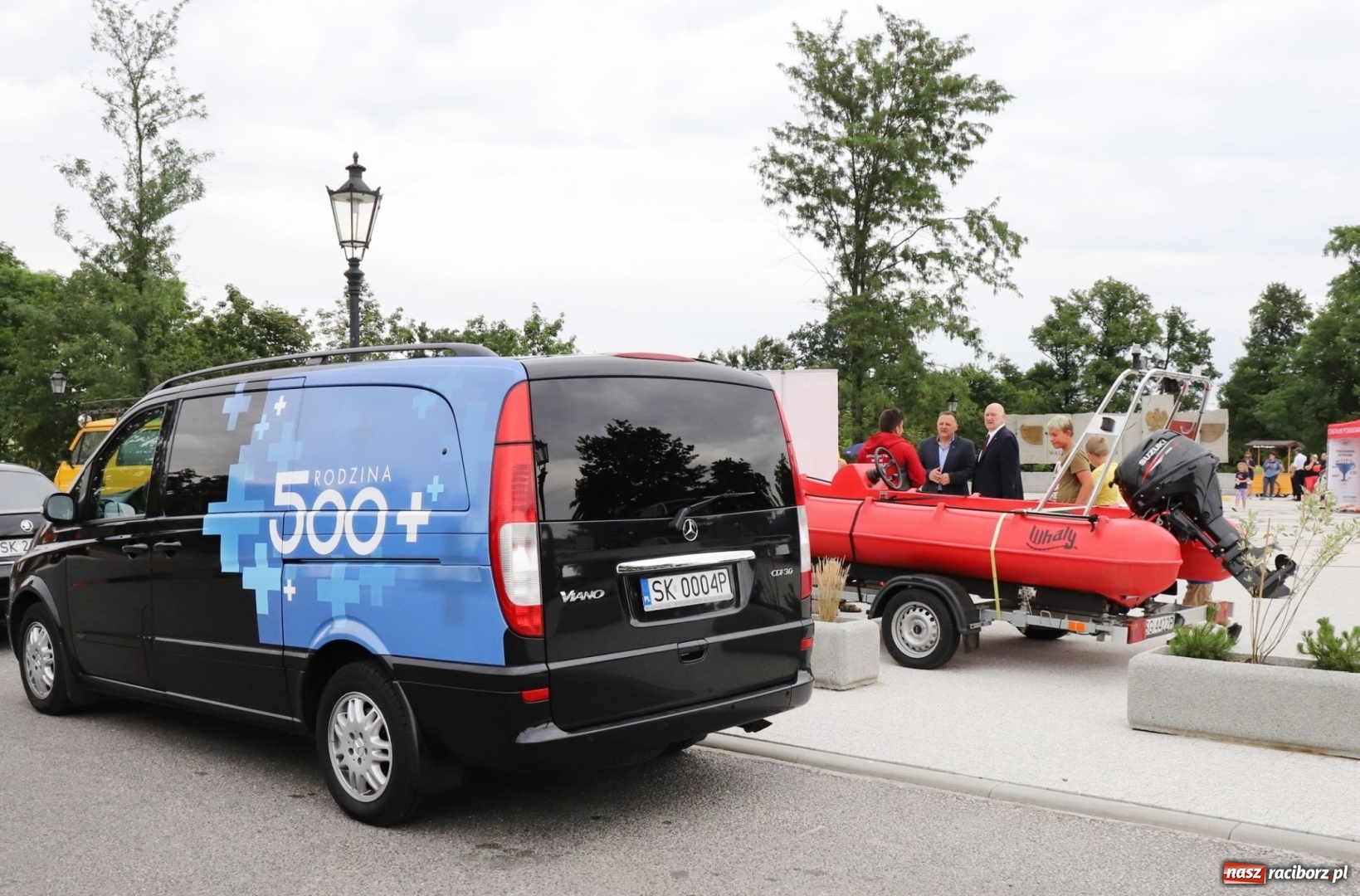 Zdjęcie w galerii na portalu naszraciborz.pl: Bezpieczne wakacje z rodziną. Wicewojewoda w Kuźni Raciborskiej [FOTO] wiadomości z regionu