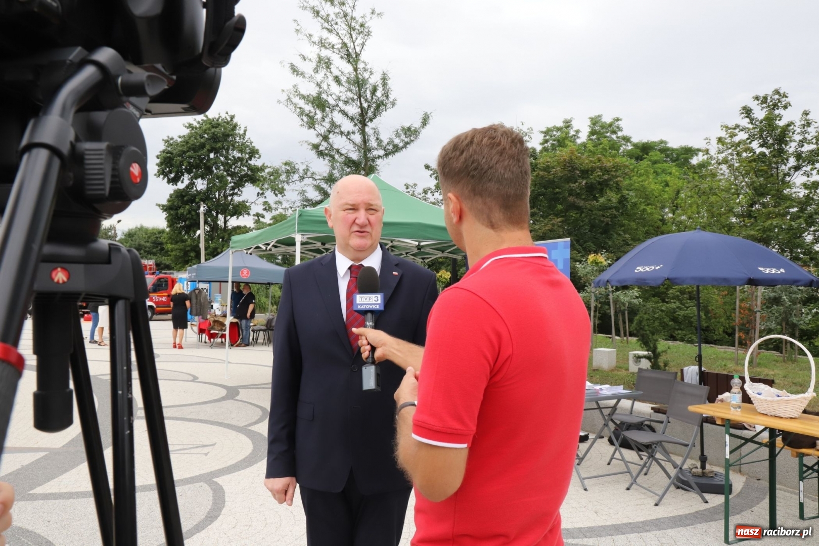 Zdjęcie w galerii na portalu naszraciborz.pl: Bezpieczne wakacje z rodziną. Wicewojewoda w Kuźni Raciborskiej [FOTO] wiadomości z regionu
