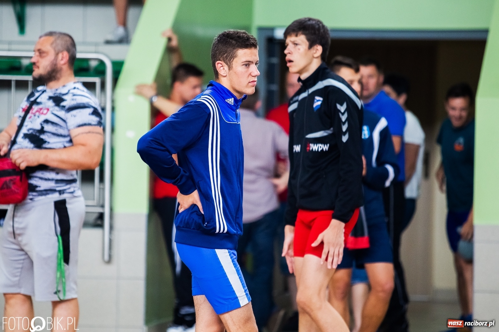 Zdjęcie w galerii na portalu naszraciborz.pl: W Arenie Rafako trwają Mistrzostwa Polski w zapasach wiadomości z regionu