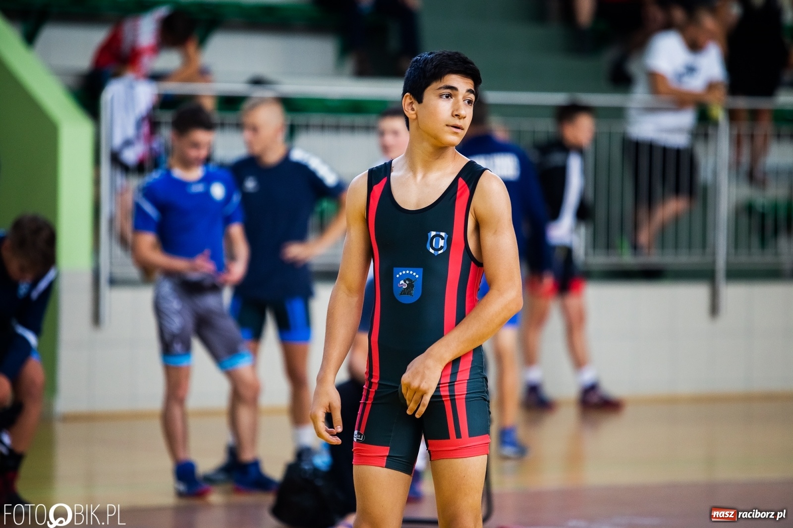 Zdjęcie w galerii na portalu naszraciborz.pl: W Arenie Rafako trwają Mistrzostwa Polski w zapasach wiadomości z regionu