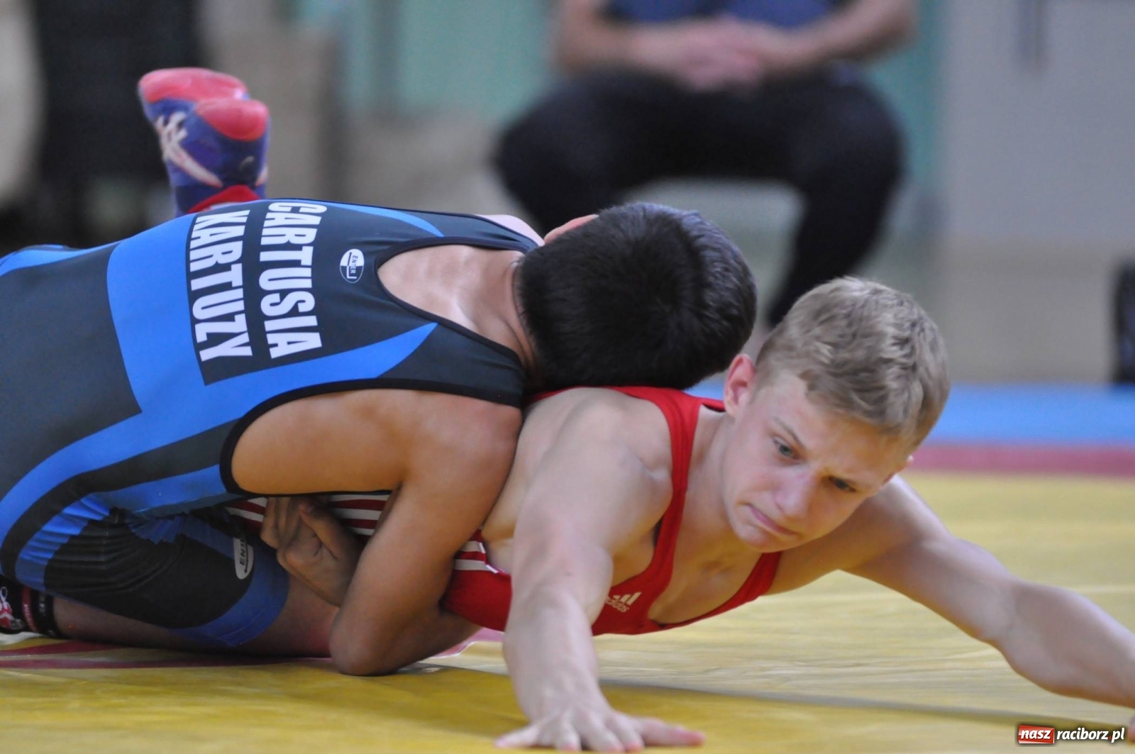 Zdjęcie w galerii na portalu naszraciborz.pl: W Arenie Rafako trwają Mistrzostwa Polski w zapasach wiadomości z regionu