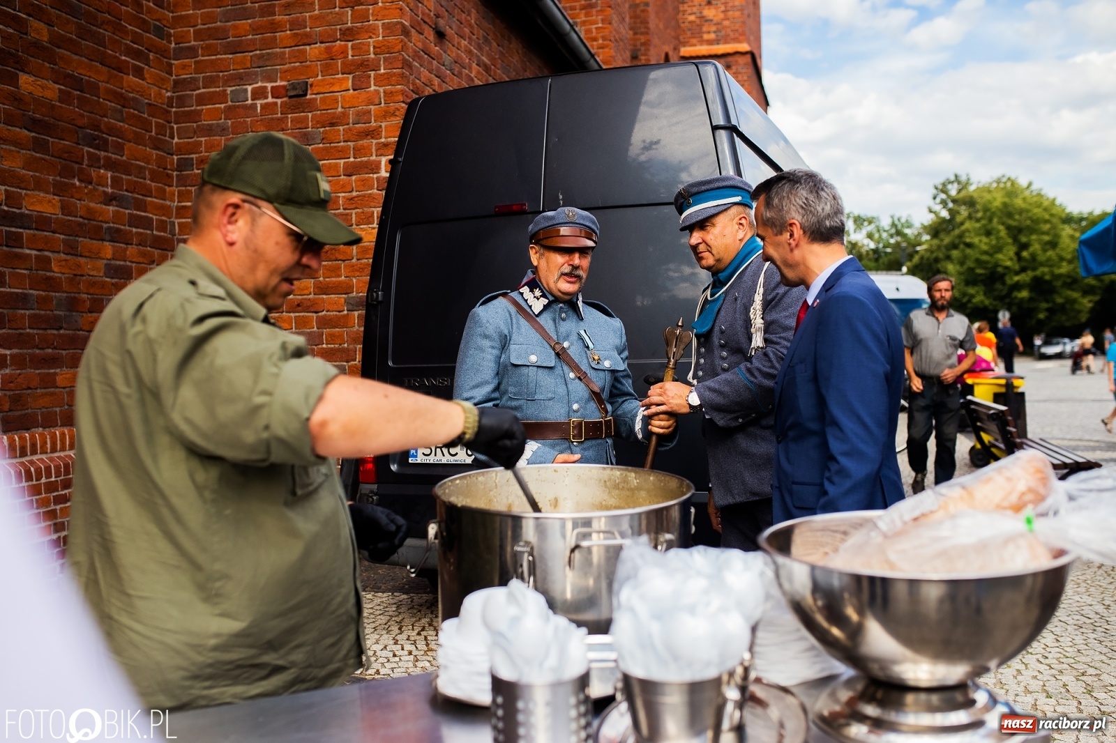 Zdjęcie w galerii na portalu naszraciborz.pl: Marszałek Józef Piłsudski odwiedził Racibórz [FOTO i WIDEO] wiadomości z regionu