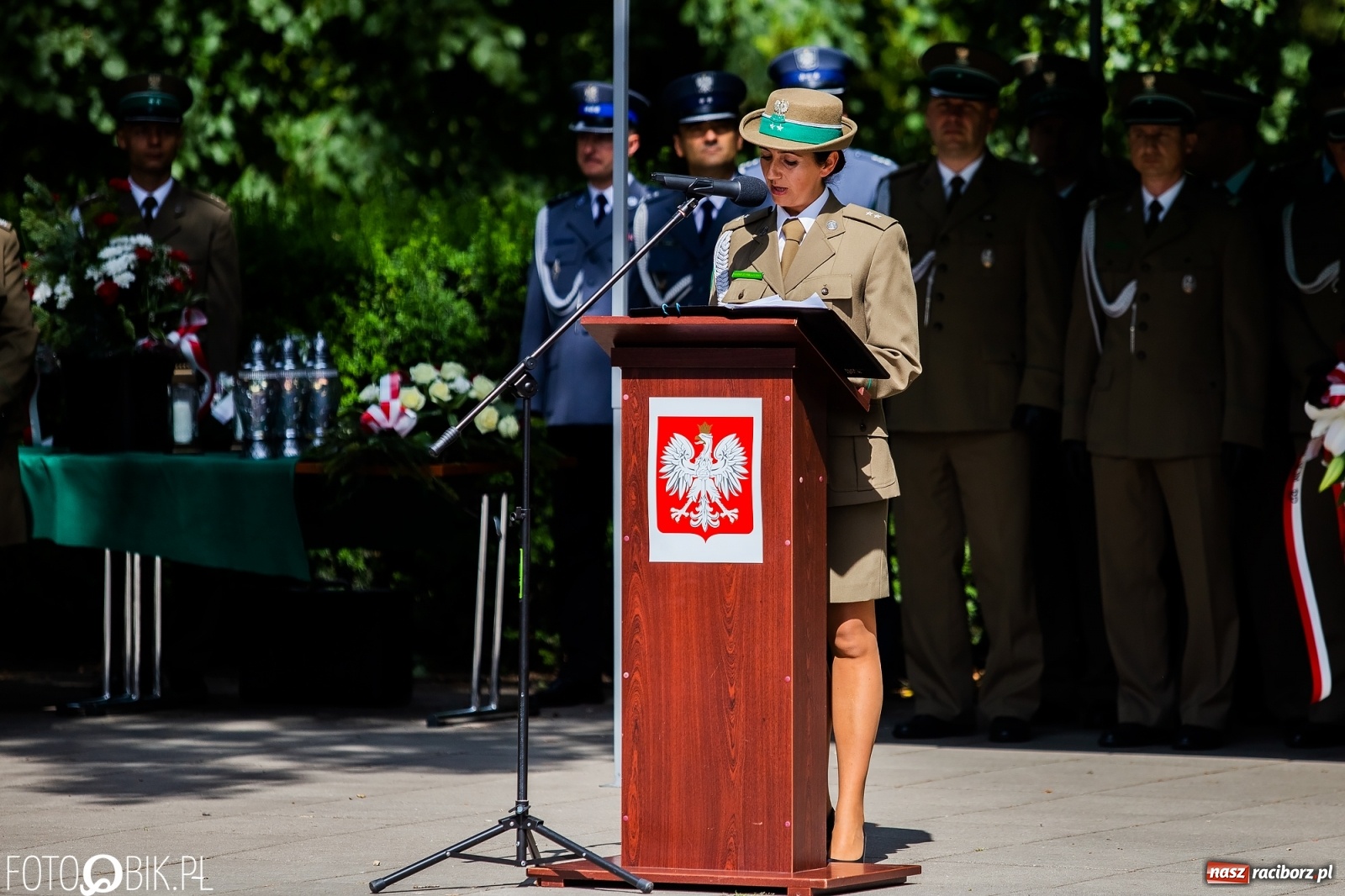 Zdjęcie w galerii na portalu naszraciborz.pl: Pogranicznicy ślubowali pod Pomnikiem Powstańców Śląskich [FOTO i WIDEO] wiadomości z regionu