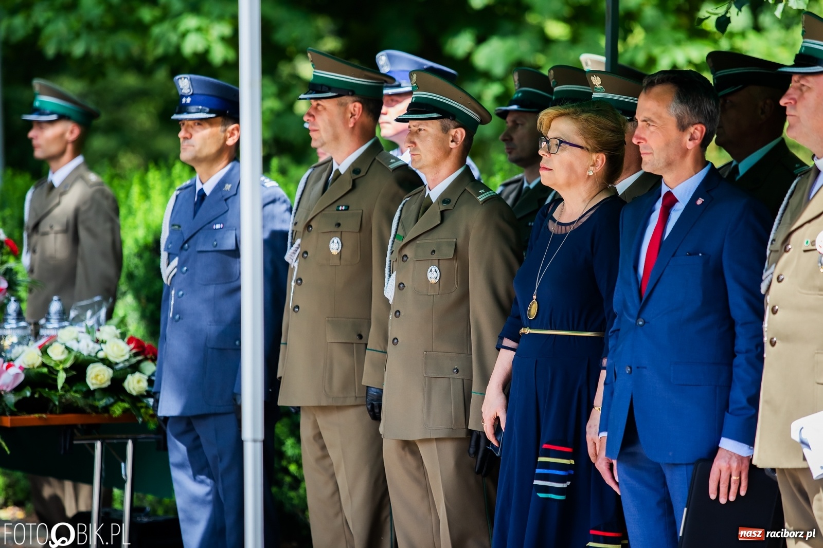 Zdjęcie w galerii na portalu naszraciborz.pl: Pogranicznicy ślubowali pod Pomnikiem Powstańców Śląskich [FOTO i WIDEO] wiadomości z regionu