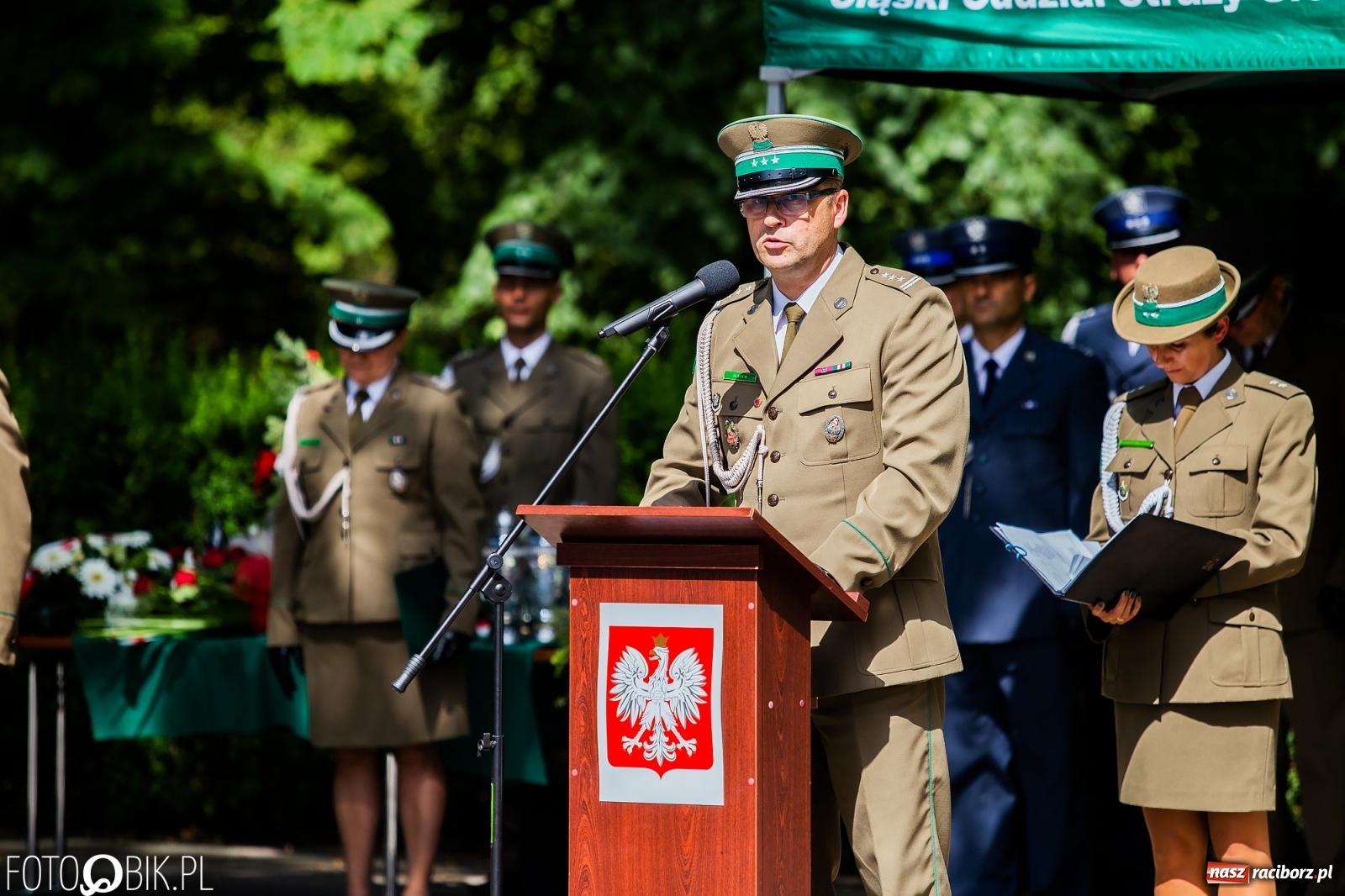 Zdjęcie w galerii na portalu naszraciborz.pl: Pogranicznicy ślubowali pod Pomnikiem Powstańców Śląskich [FOTO i WIDEO] wiadomości z regionu