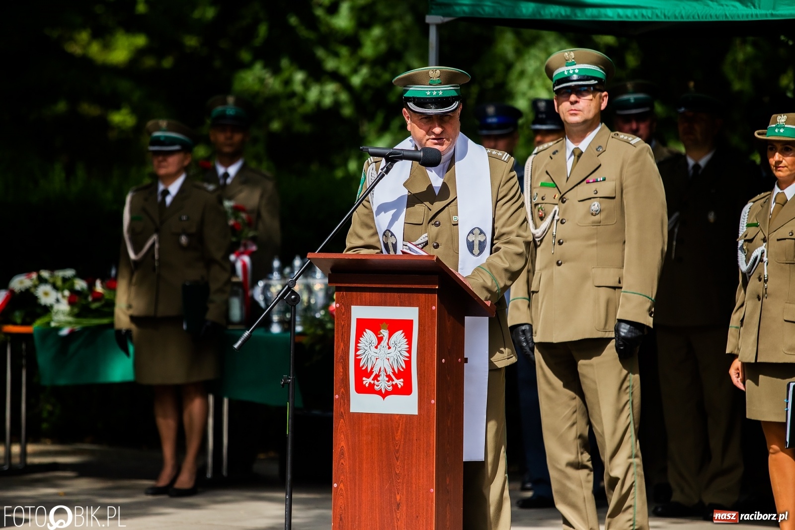 Zdjęcie w galerii na portalu naszraciborz.pl: Pogranicznicy ślubowali pod Pomnikiem Powstańców Śląskich [FOTO i WIDEO] wiadomości z regionu