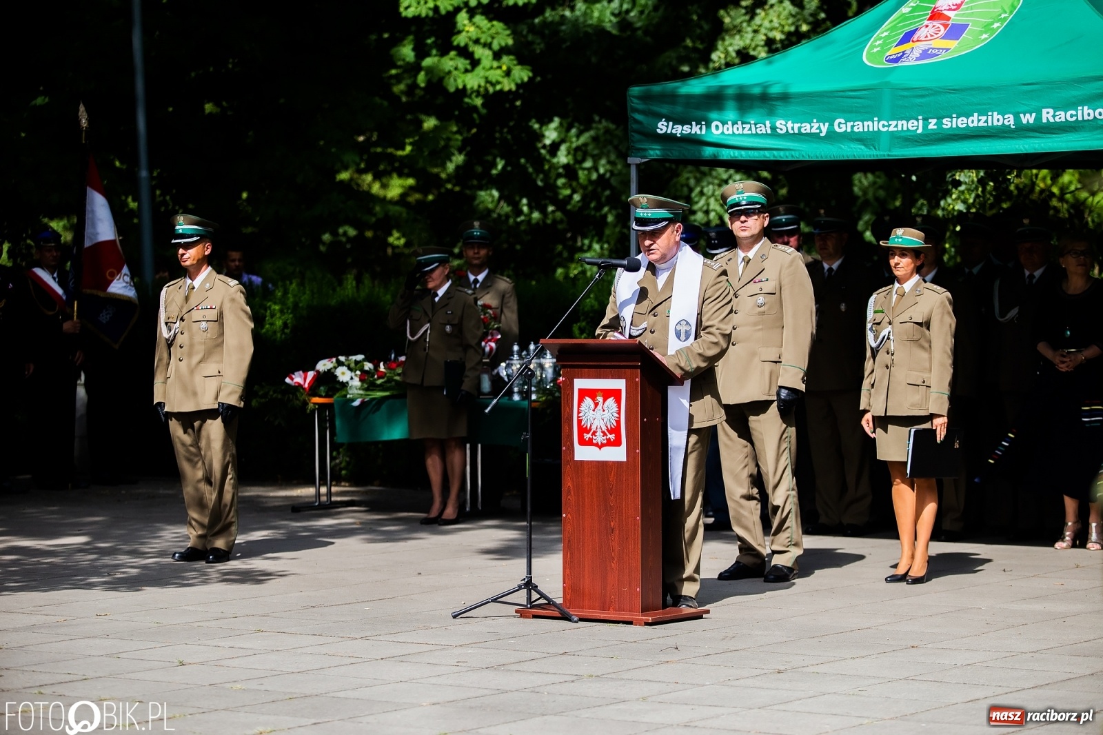 Zdjęcie w galerii na portalu naszraciborz.pl: Pogranicznicy ślubowali pod Pomnikiem Powstańców Śląskich [FOTO i WIDEO] wiadomości z regionu