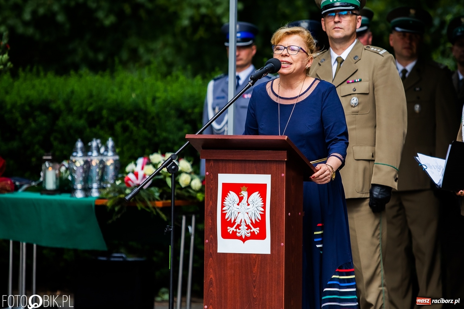 Zdjęcie w galerii na portalu naszraciborz.pl: Pogranicznicy ślubowali pod Pomnikiem Powstańców Śląskich [FOTO i WIDEO] wiadomości z regionu