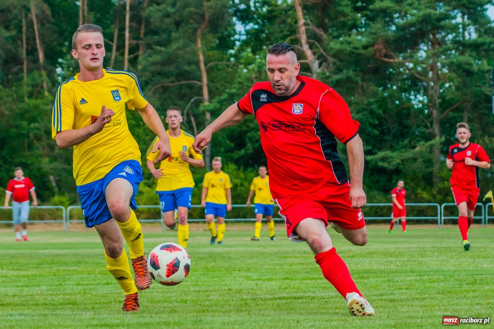Zdjęcie w galerii na portalu naszraciborz.pl: Fani Stali pokonali swych idoli [FOTO] wiadomości z regionu