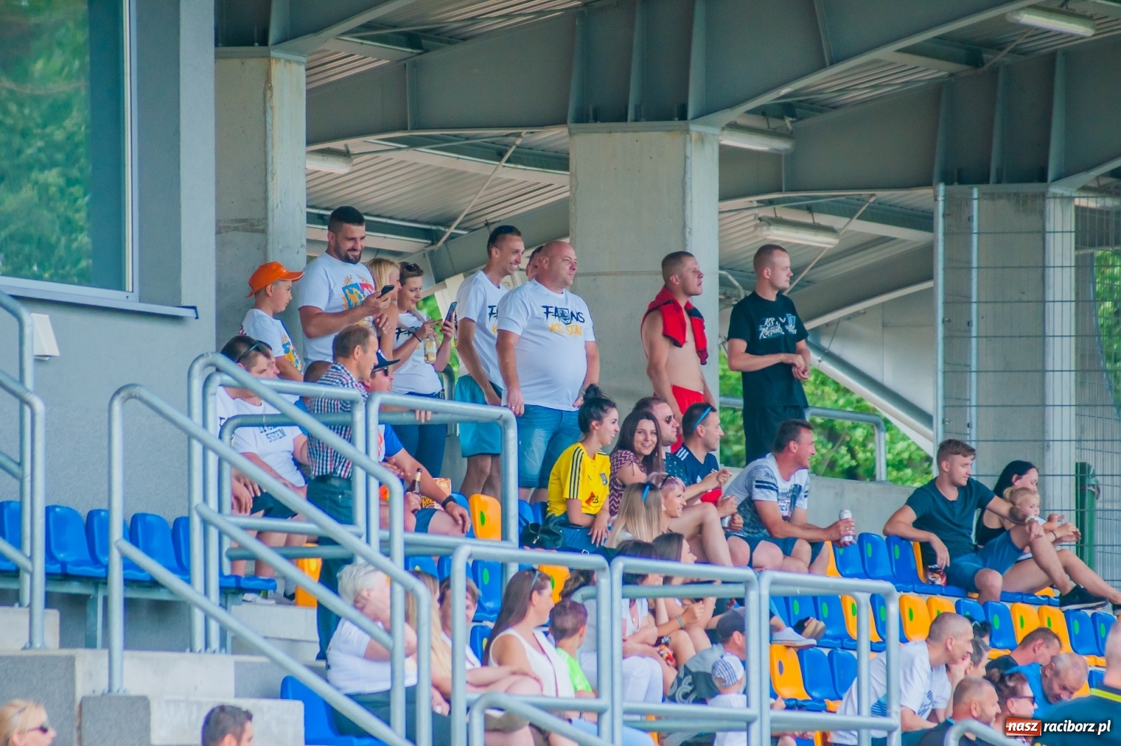 Zdjęcie w galerii na portalu naszraciborz.pl: Fani Stali pokonali swych idoli [FOTO] wiadomości z regionu