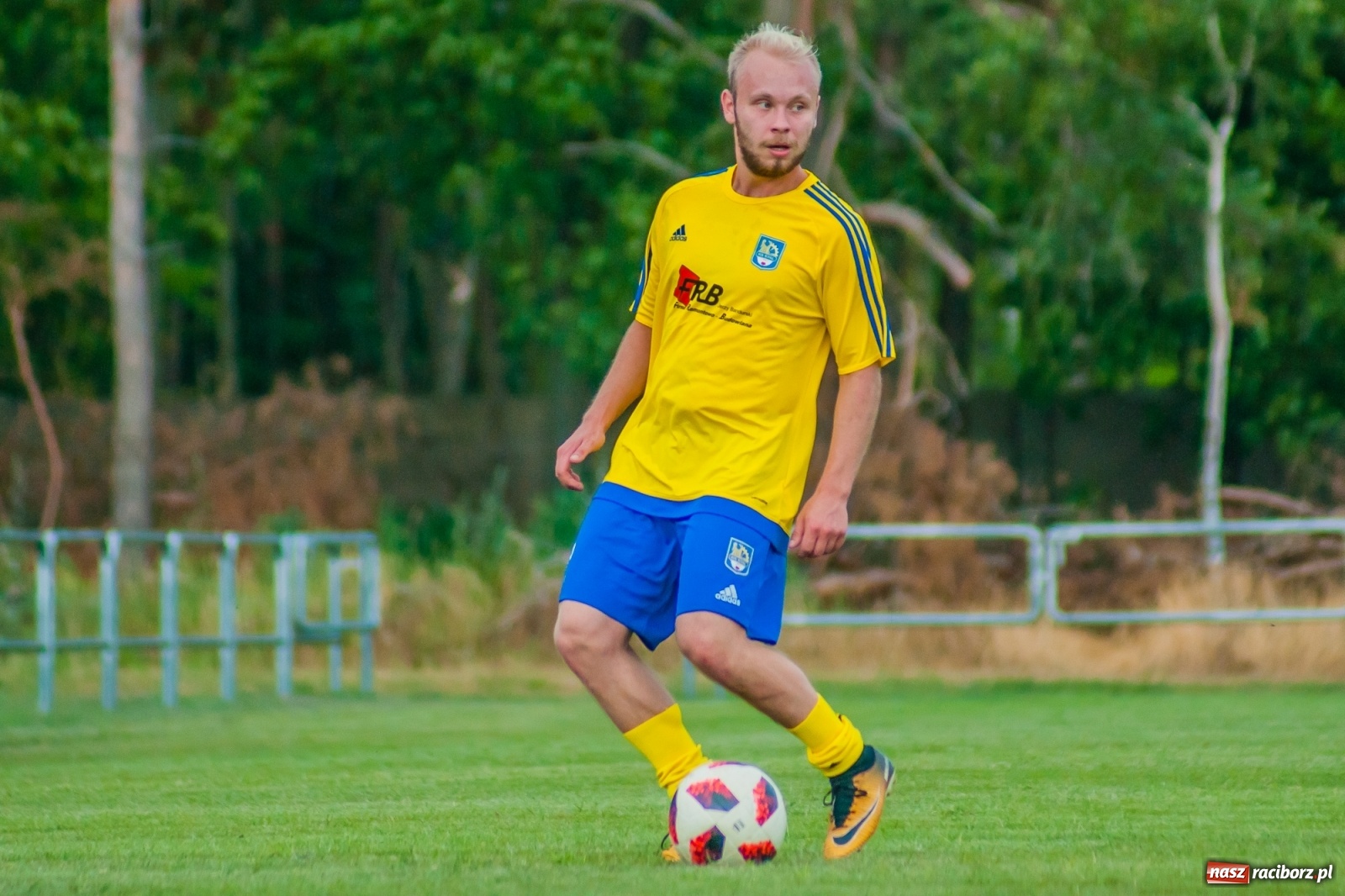 Zdjęcie w galerii na portalu naszraciborz.pl: Fani Stali pokonali swych idoli [FOTO] wiadomości z regionu