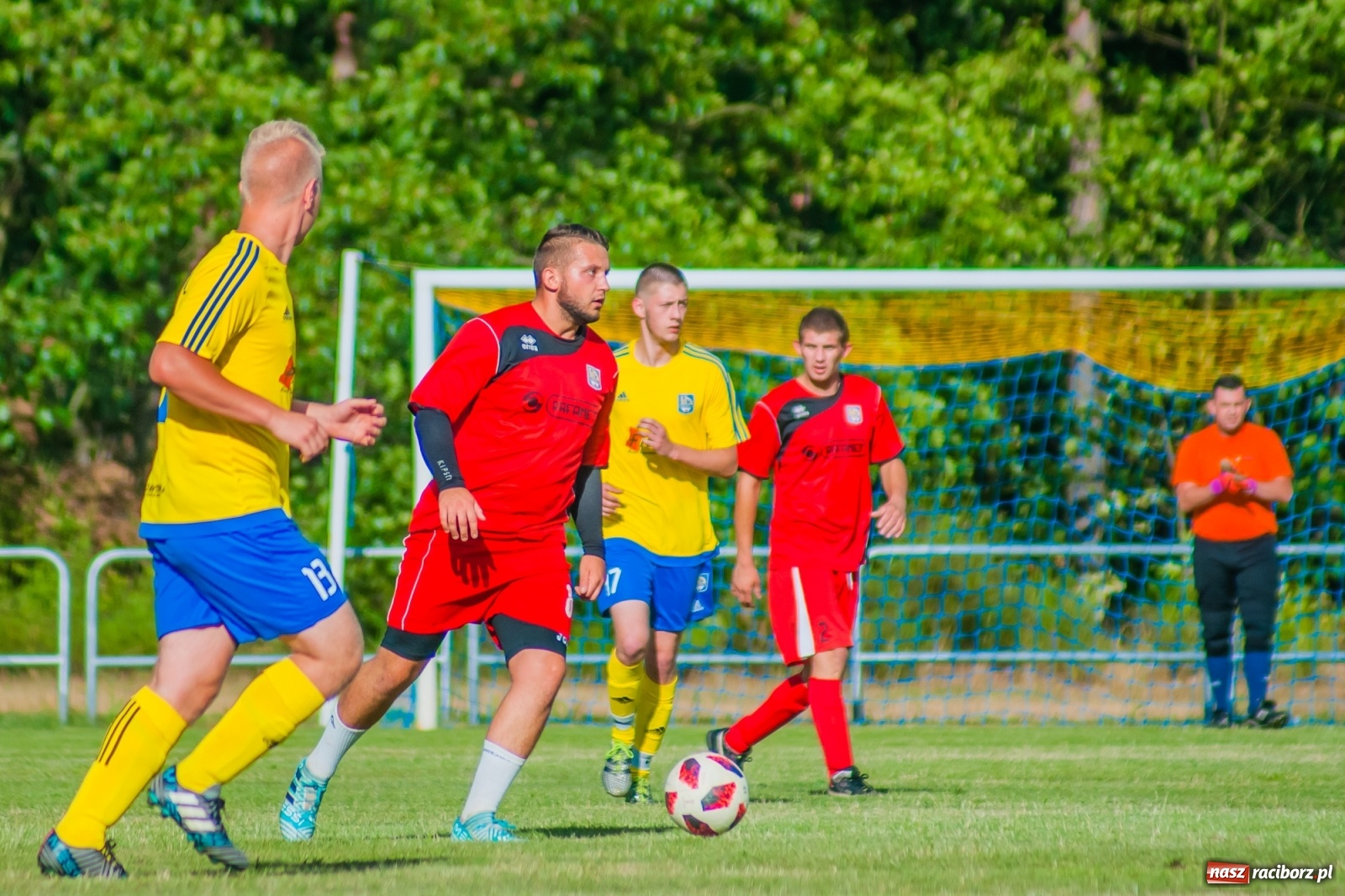 Zdjęcie w galerii na portalu naszraciborz.pl: Fani Stali pokonali swych idoli [FOTO] wiadomości z regionu