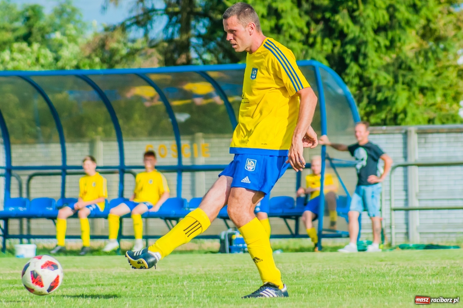 Zdjęcie w galerii na portalu naszraciborz.pl: Fani Stali pokonali swych idoli [FOTO] wiadomości z regionu