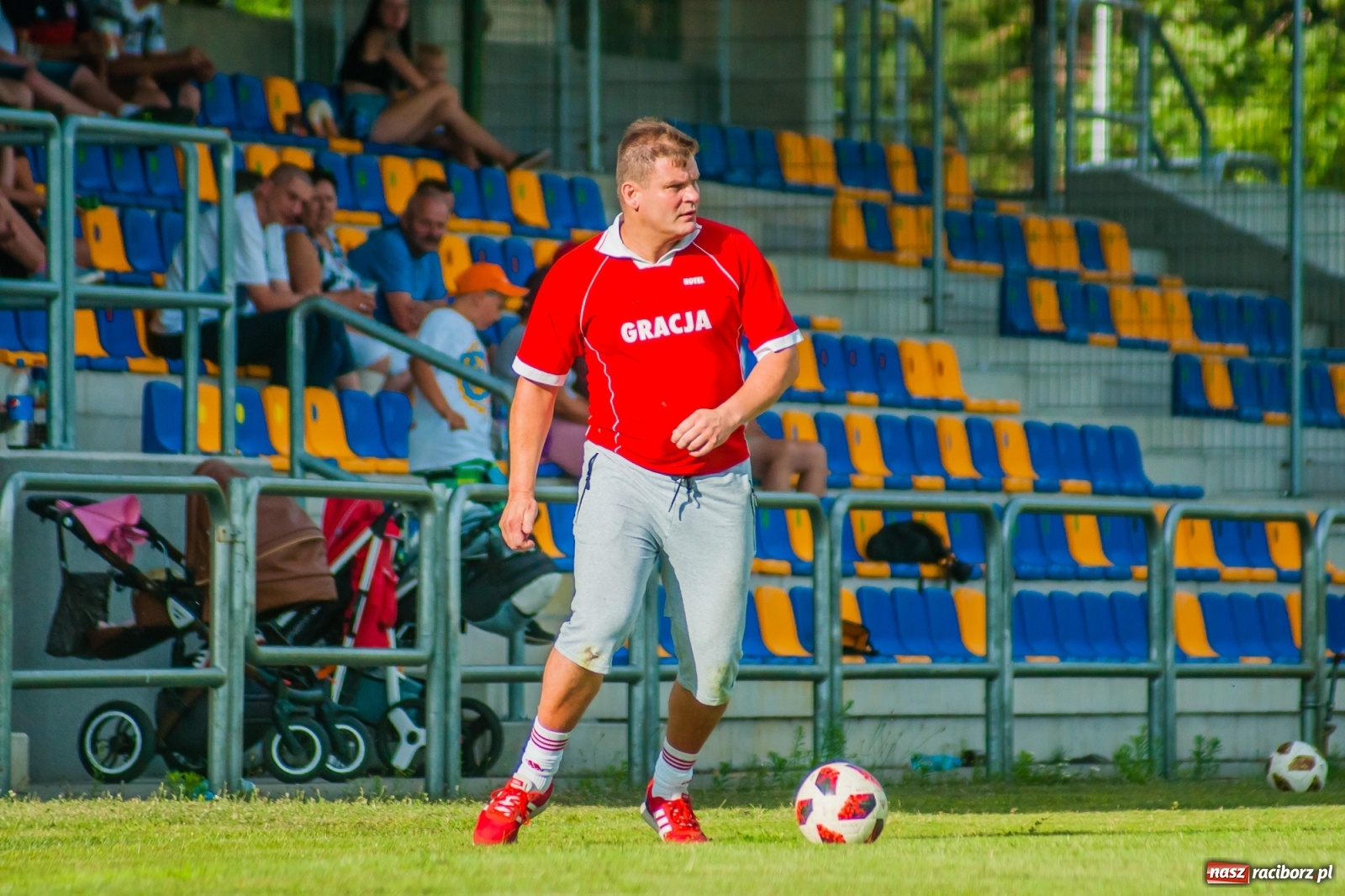 Zdjęcie w galerii na portalu naszraciborz.pl: Fani Stali pokonali swych idoli [FOTO] wiadomości z regionu