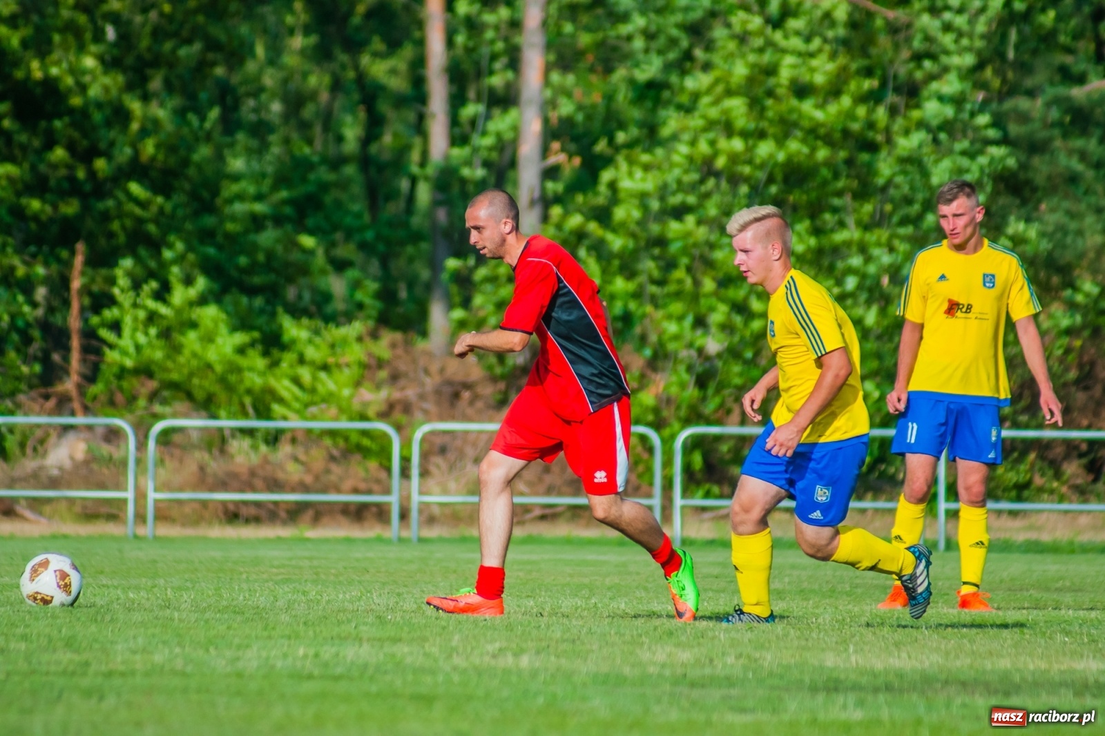 Zdjęcie w galerii na portalu naszraciborz.pl: Fani Stali pokonali swych idoli [FOTO] wiadomości z regionu
