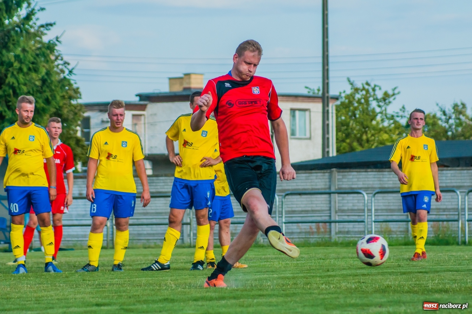 Zdjęcie w galerii na portalu naszraciborz.pl: Fani Stali pokonali swych idoli [FOTO] wiadomości z regionu
