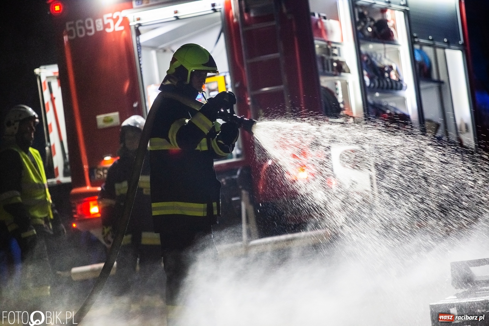 Zdjęcie w galerii na portalu naszraciborz.pl: Obchody 130-lecia OSP Krzanowice - pokazy nocne wiadomości z regionu