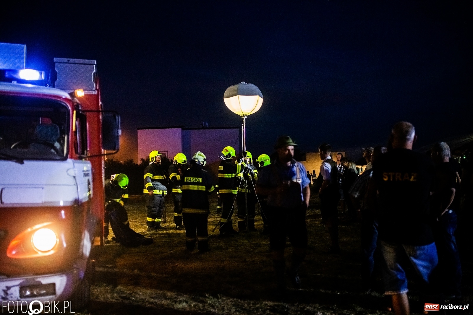 Zdjęcie w galerii na portalu naszraciborz.pl: Obchody 130-lecia OSP Krzanowice - pokazy nocne wiadomości z regionu