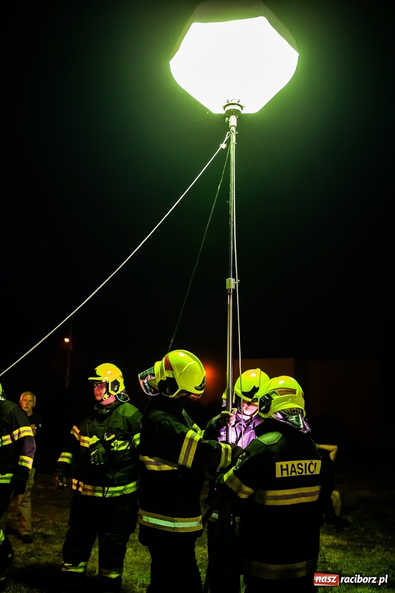 Zdjęcie w galerii na portalu naszraciborz.pl: Obchody 130-lecia OSP Krzanowice - pokazy nocne wiadomości z regionu