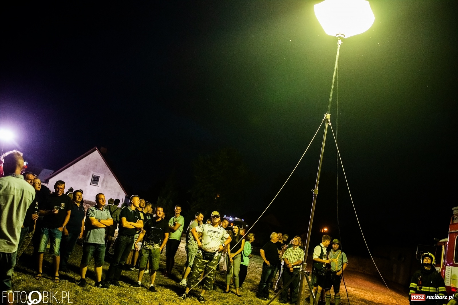 Zdjęcie w galerii na portalu naszraciborz.pl: Obchody 130-lecia OSP Krzanowice - pokazy nocne wiadomości z regionu