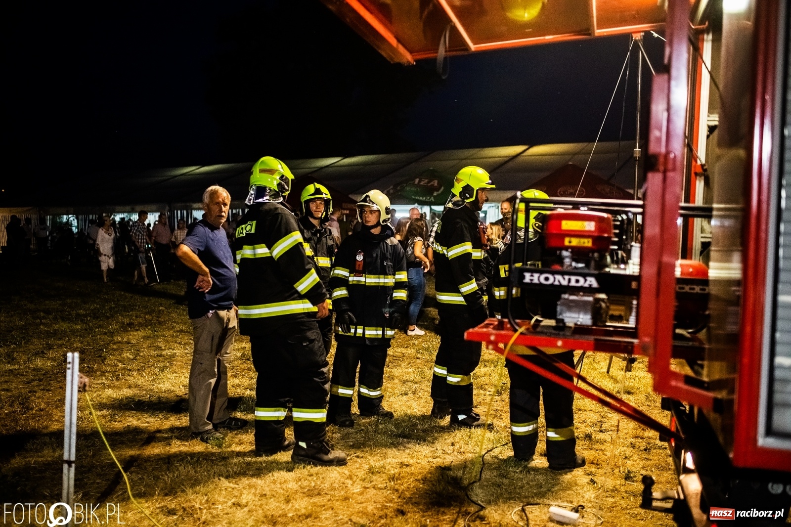 Zdjęcie w galerii na portalu naszraciborz.pl: Obchody 130-lecia OSP Krzanowice - pokazy nocne wiadomości z regionu