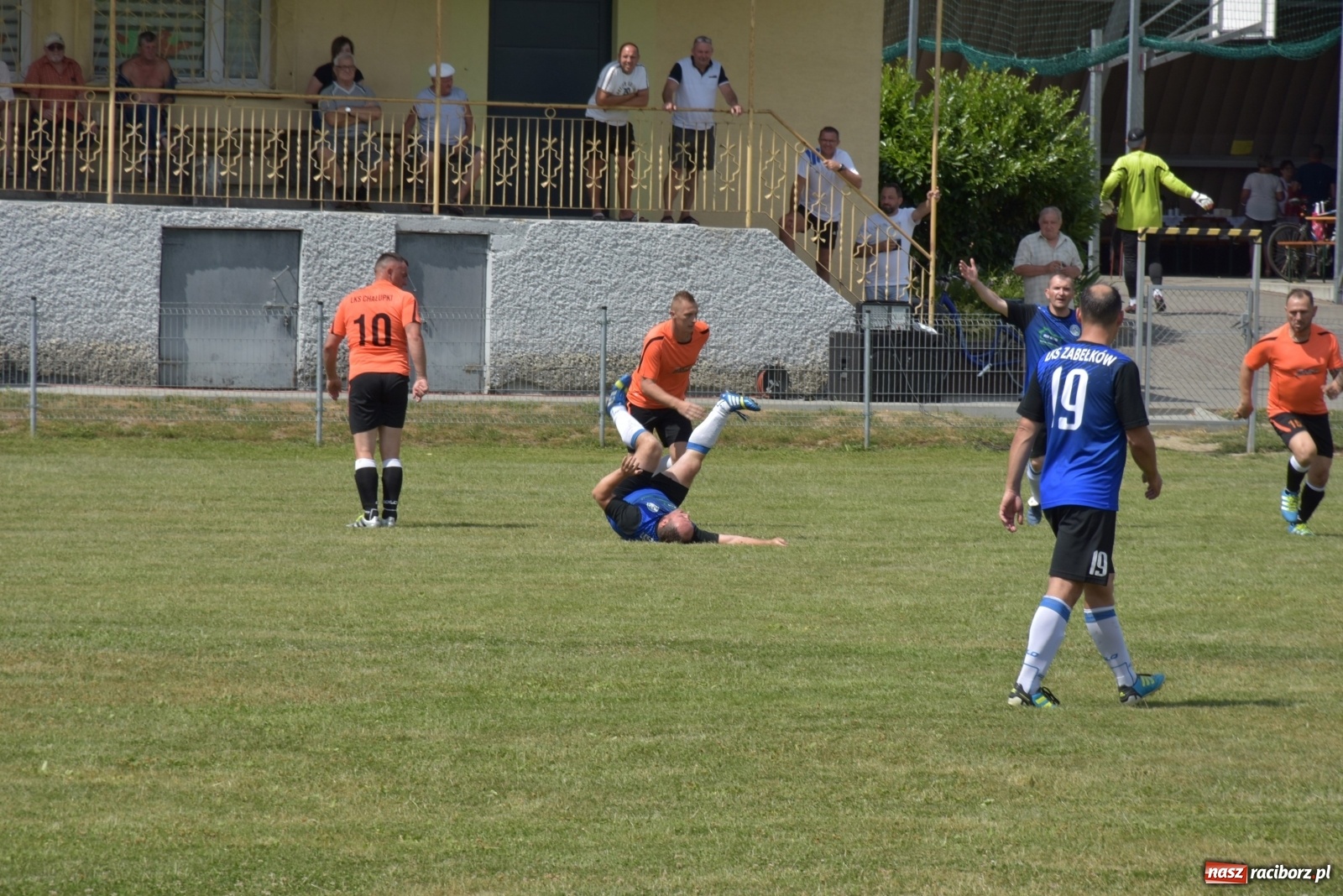 Zdjęcie w galerii na portalu naszraciborz.pl: Oldboje zagrali o Puchar Wójta Krzyżanowic [FOTO] wiadomości z regionu