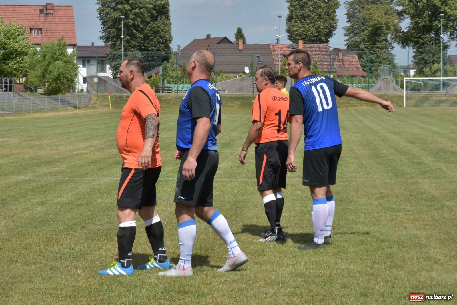 Zdjęcie w galerii na portalu naszraciborz.pl: Oldboje zagrali o Puchar Wójta Krzyżanowic [FOTO] wiadomości z regionu