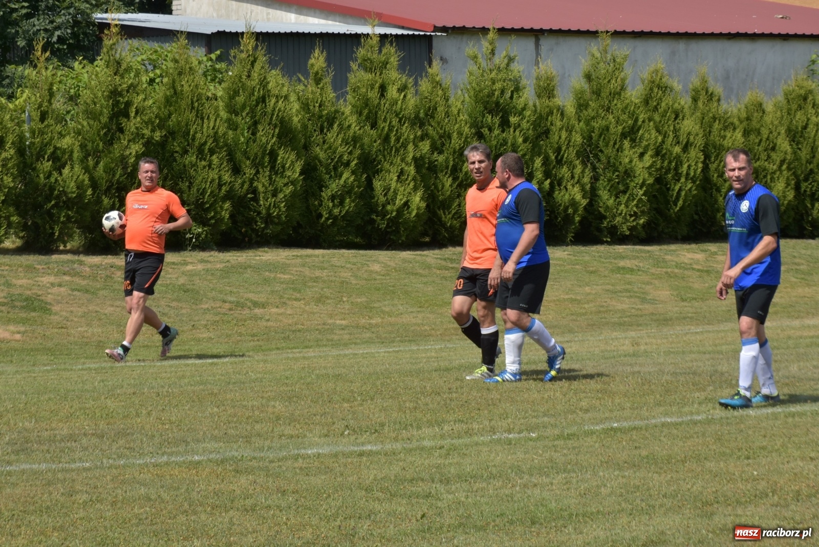 Zdjęcie w galerii na portalu naszraciborz.pl: Oldboje zagrali o Puchar Wójta Krzyżanowic [FOTO] wiadomości z regionu