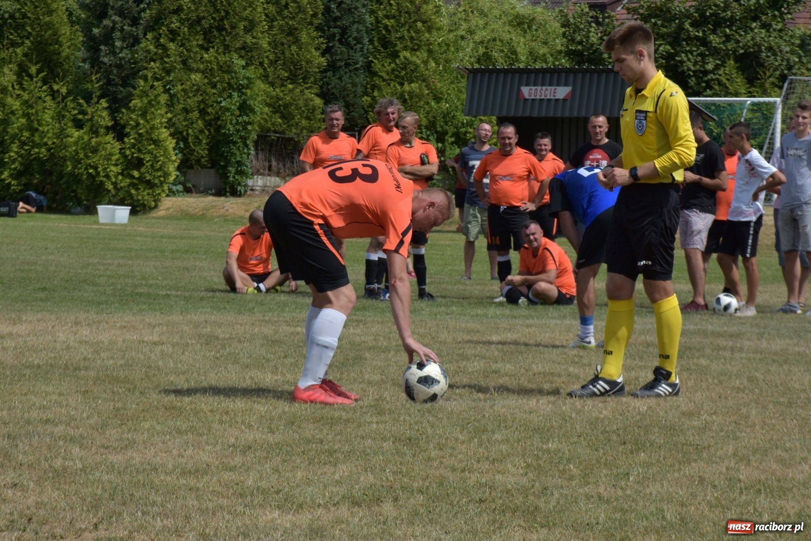 Zdjęcie w galerii na portalu naszraciborz.pl: Oldboje zagrali o Puchar Wójta Krzyżanowic [FOTO] wiadomości z regionu