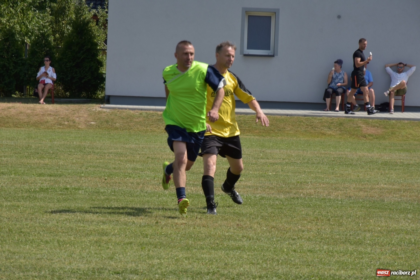 Zdjęcie w galerii na portalu naszraciborz.pl: Oldboje zagrali o Puchar Wójta Krzyżanowic [FOTO] wiadomości z regionu