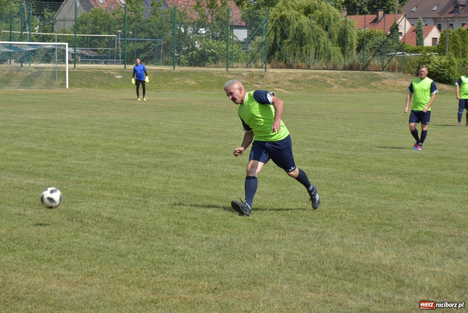 Zdjęcie w galerii na portalu naszraciborz.pl: Oldboje zagrali o Puchar Wójta Krzyżanowic [FOTO] wiadomości z regionu