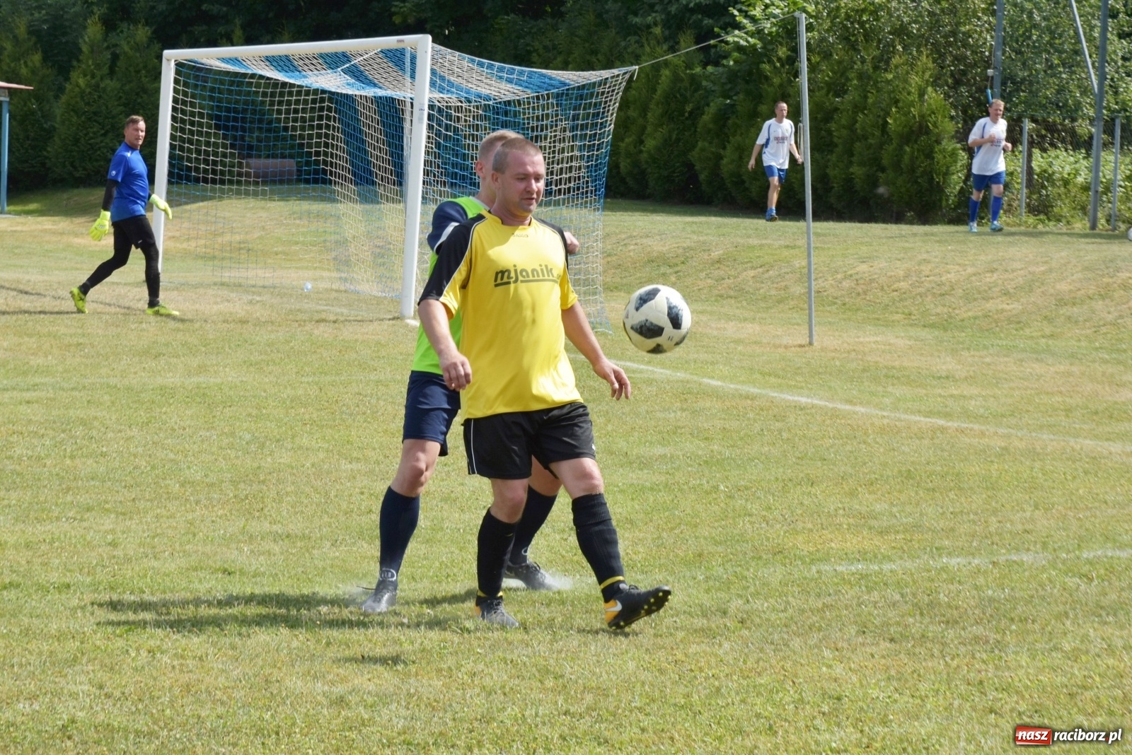 Zdjęcie w galerii na portalu naszraciborz.pl: Oldboje zagrali o Puchar Wójta Krzyżanowic [FOTO] wiadomości z regionu