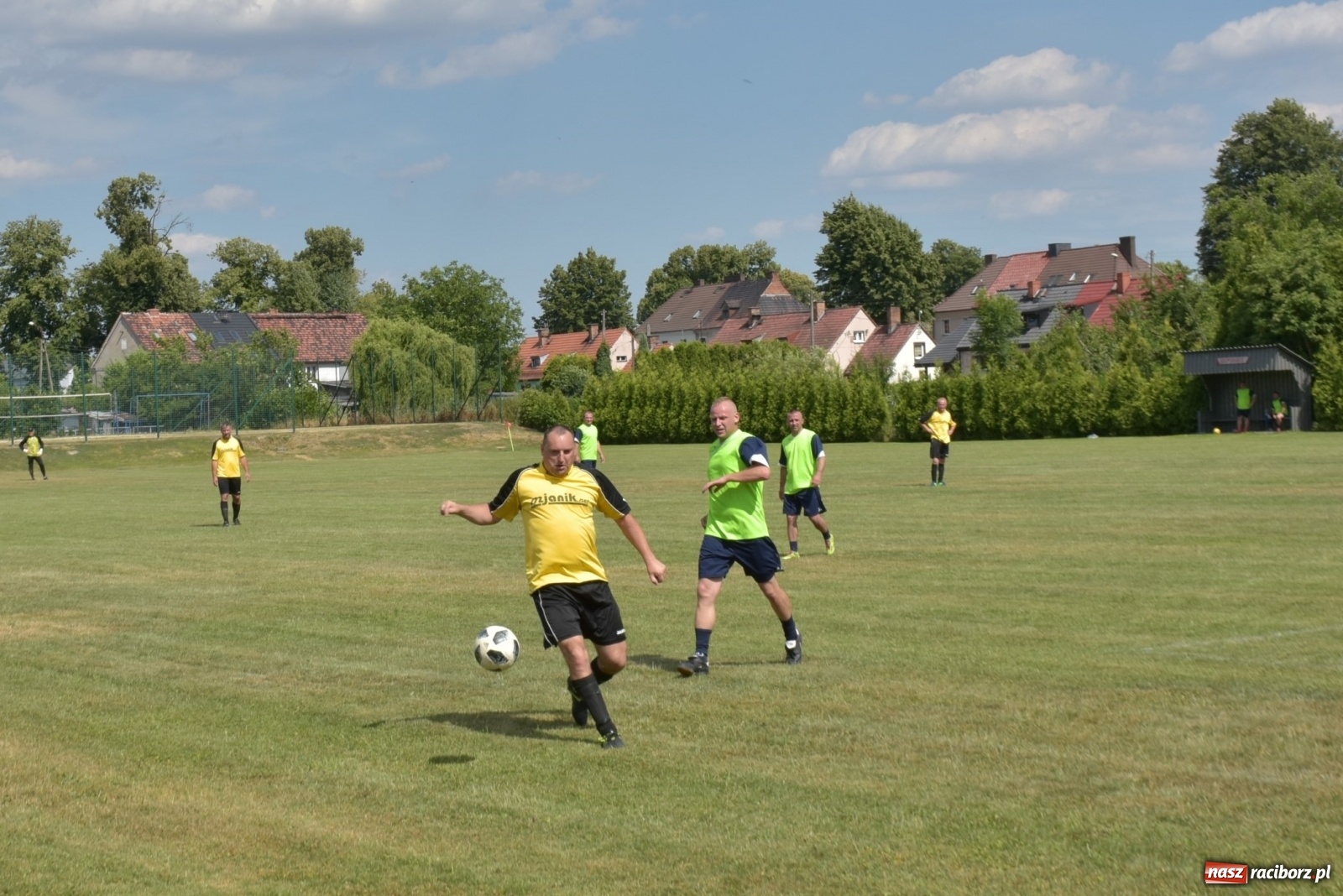 Zdjęcie w galerii na portalu naszraciborz.pl: Oldboje zagrali o Puchar Wójta Krzyżanowic [FOTO] wiadomości z regionu