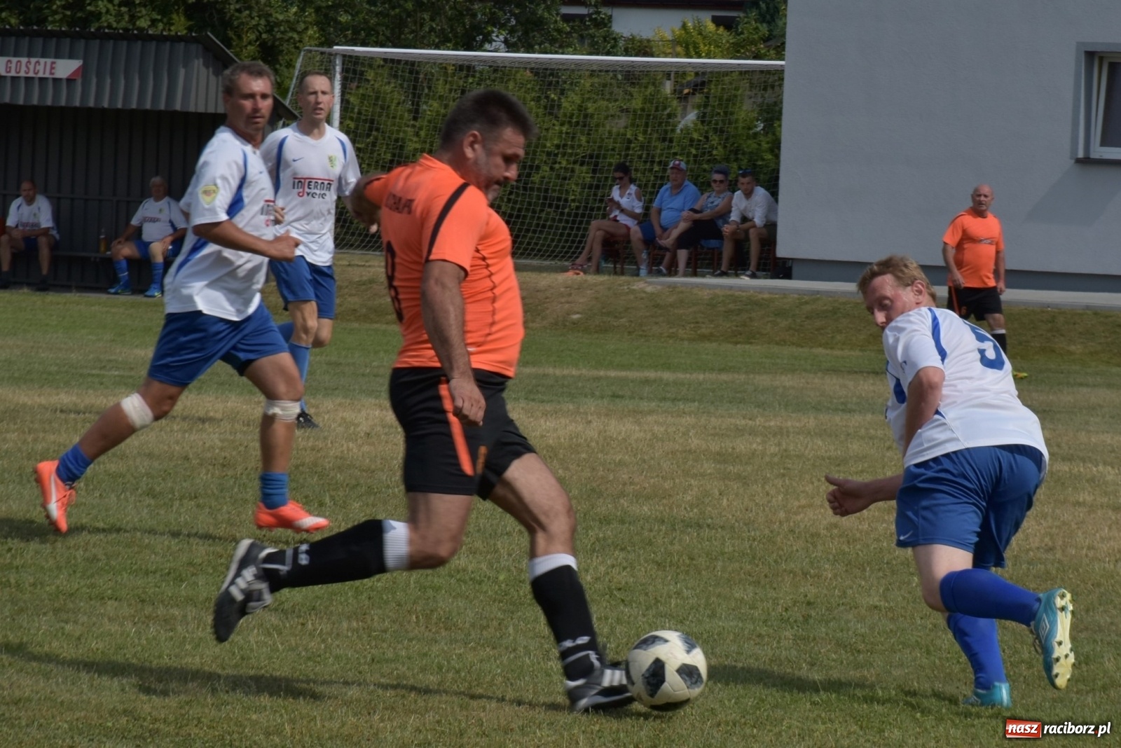 Zdjęcie w galerii na portalu naszraciborz.pl: Oldboje zagrali o Puchar Wójta Krzyżanowic [FOTO] wiadomości z regionu
