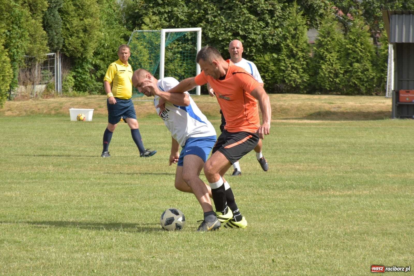 Zdjęcie w galerii na portalu naszraciborz.pl: Oldboje zagrali o Puchar Wójta Krzyżanowic [FOTO] wiadomości z regionu
