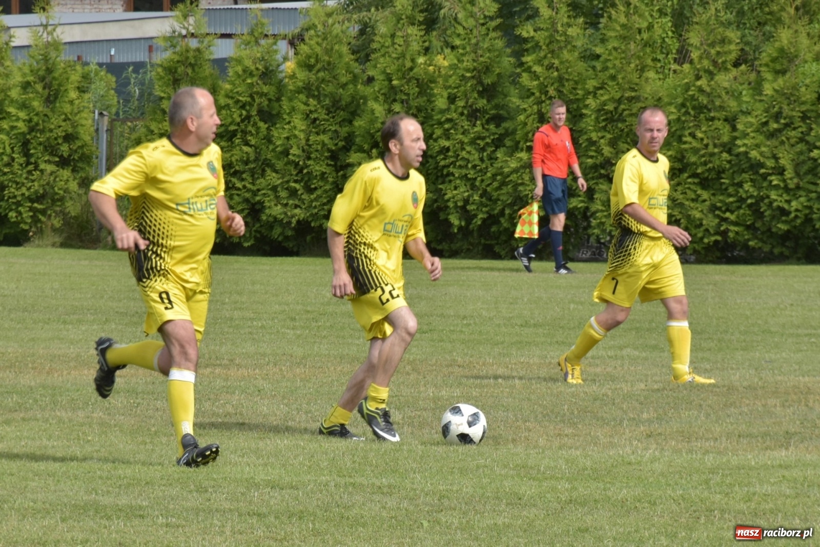 Zdjęcie w galerii na portalu naszraciborz.pl: Oldboje zagrali o Puchar Wójta Krzyżanowic [FOTO] wiadomości z regionu
