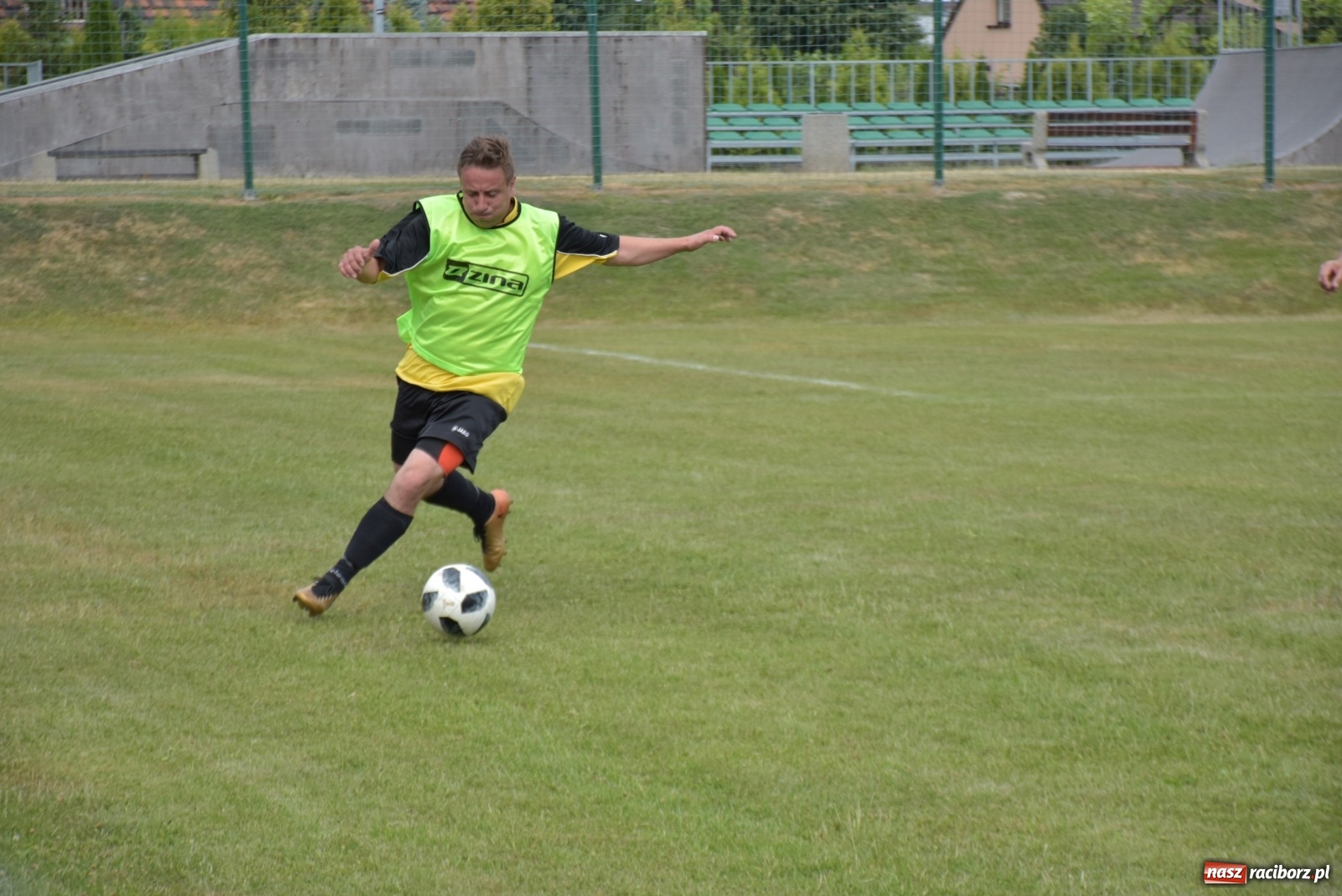 Zdjęcie w galerii na portalu naszraciborz.pl: Oldboje zagrali o Puchar Wójta Krzyżanowic [FOTO] wiadomości z regionu