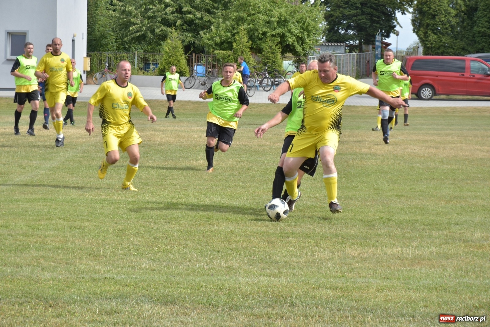 Zdjęcie w galerii na portalu naszraciborz.pl: Oldboje zagrali o Puchar Wójta Krzyżanowic [FOTO] wiadomości z regionu