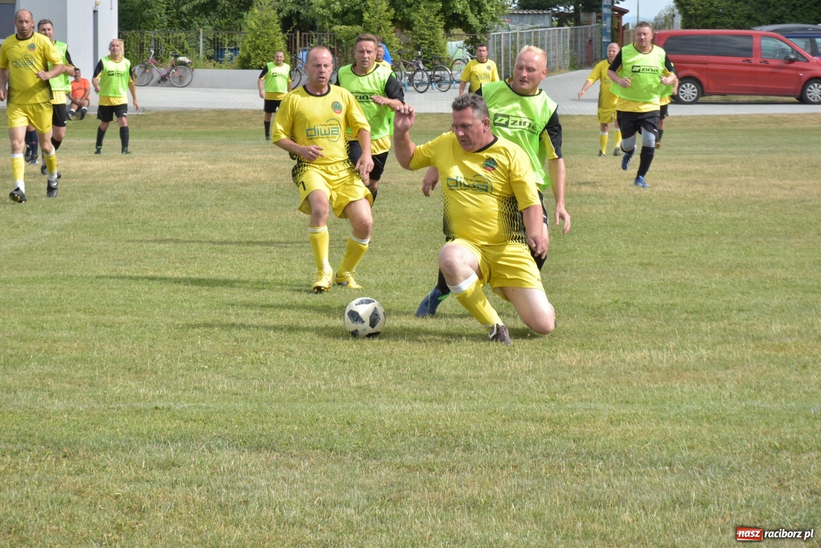 Zdjęcie w galerii na portalu naszraciborz.pl: Oldboje zagrali o Puchar Wójta Krzyżanowic [FOTO] wiadomości z regionu