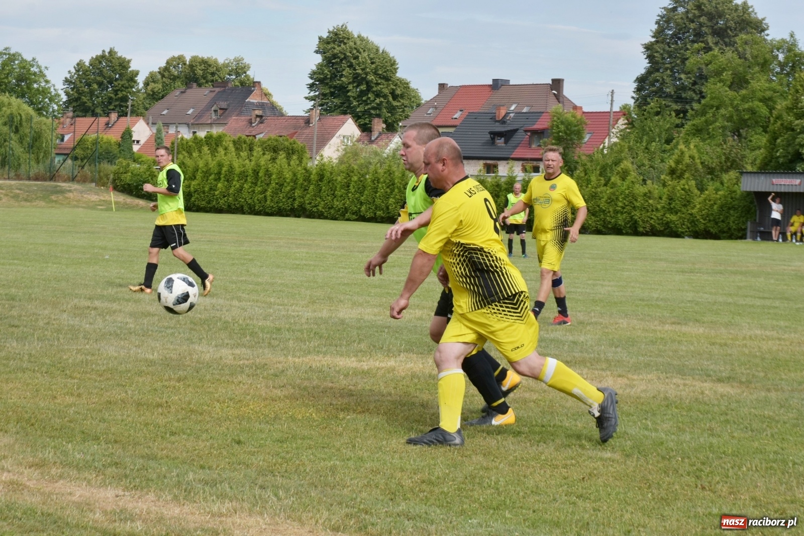 Zdjęcie w galerii na portalu naszraciborz.pl: Oldboje zagrali o Puchar Wójta Krzyżanowic [FOTO] wiadomości z regionu