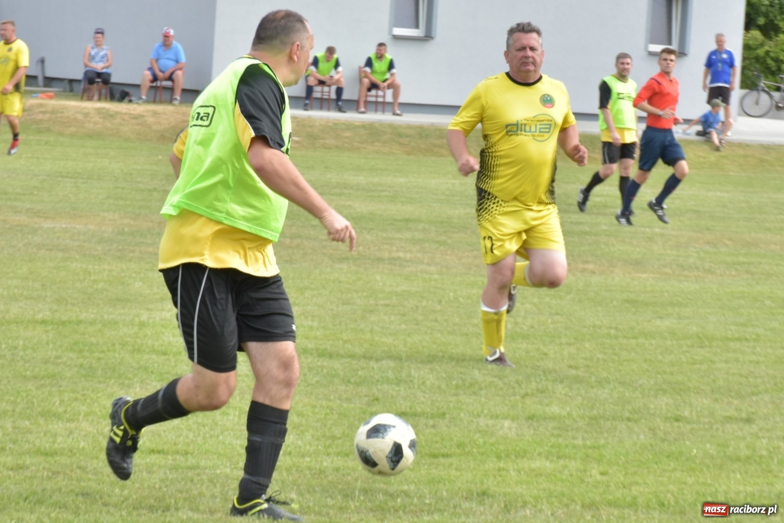 Zdjęcie w galerii na portalu naszraciborz.pl: Oldboje zagrali o Puchar Wójta Krzyżanowic [FOTO] wiadomości z regionu