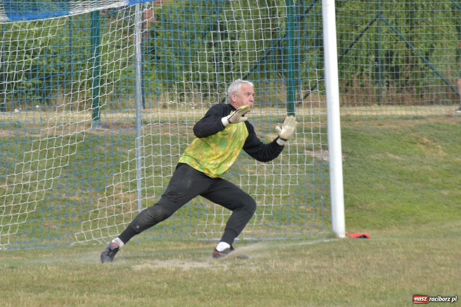 Zdjęcie w galerii na portalu naszraciborz.pl: Oldboje zagrali o Puchar Wójta Krzyżanowic [FOTO] wiadomości z regionu