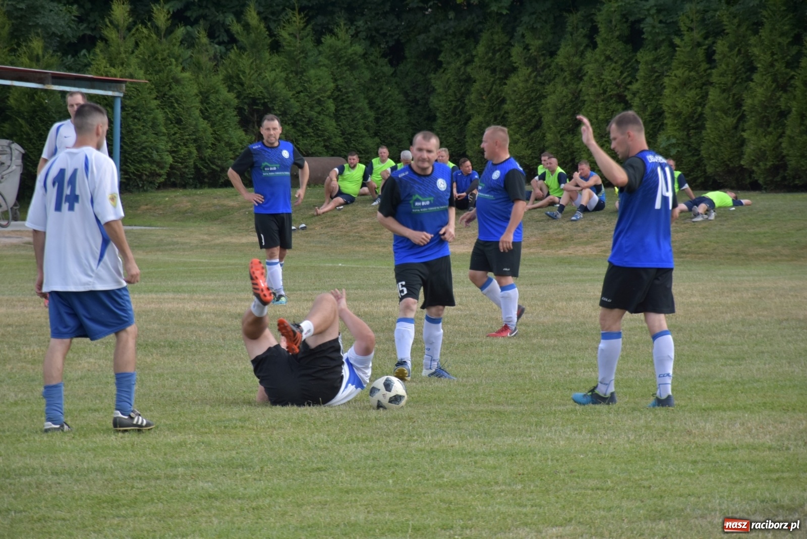 Zdjęcie w galerii na portalu naszraciborz.pl: Oldboje zagrali o Puchar Wójta Krzyżanowic [FOTO] wiadomości z regionu