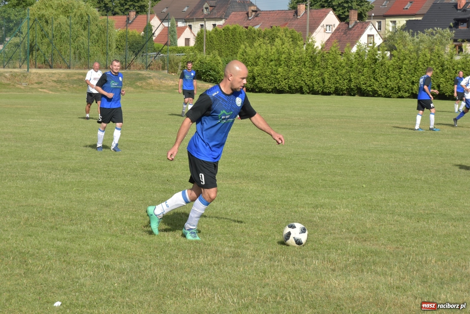 Zdjęcie w galerii na portalu naszraciborz.pl: Oldboje zagrali o Puchar Wójta Krzyżanowic [FOTO] wiadomości z regionu