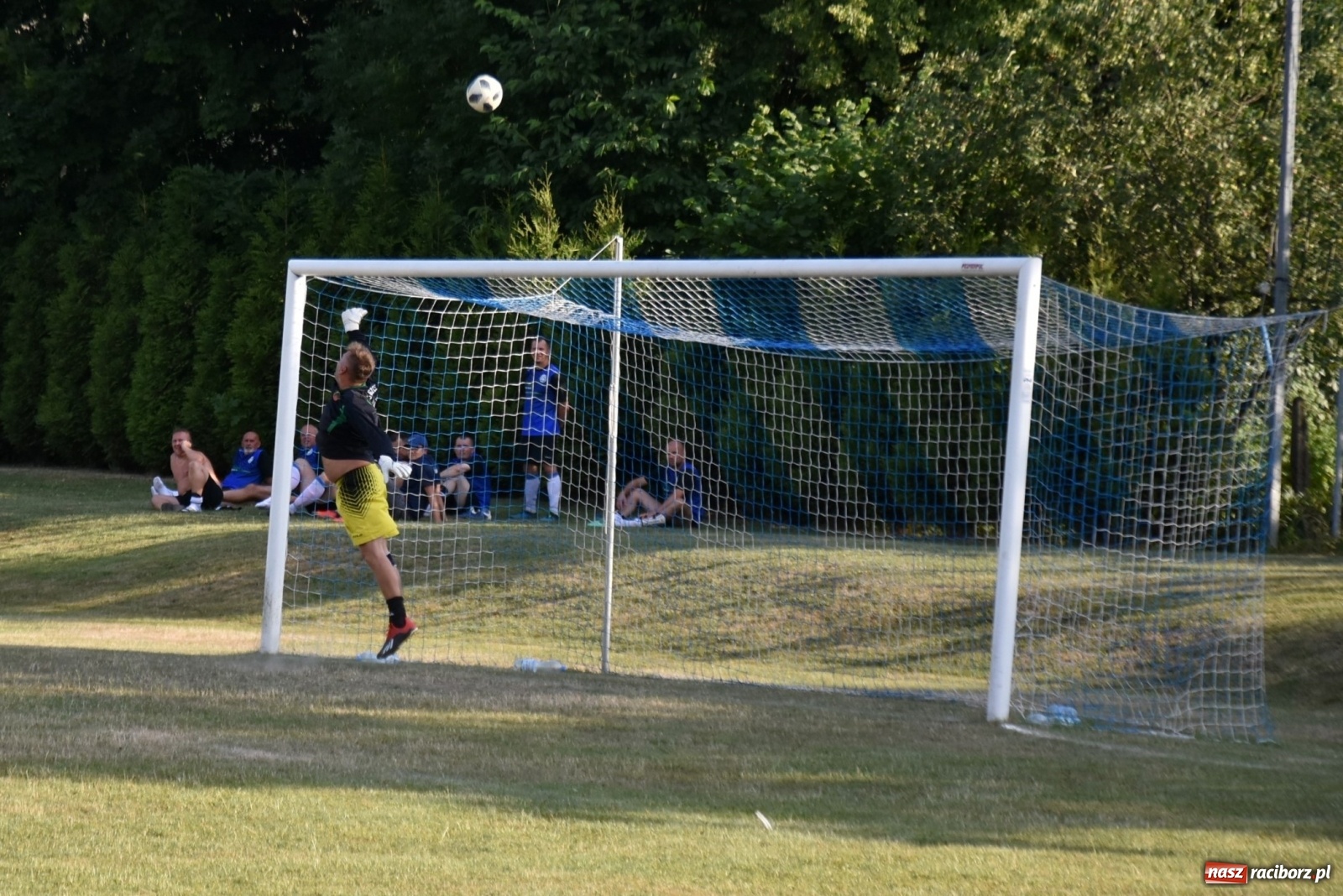 Zdjęcie w galerii na portalu naszraciborz.pl: Oldboje zagrali o Puchar Wójta Krzyżanowic [FOTO] wiadomości z regionu