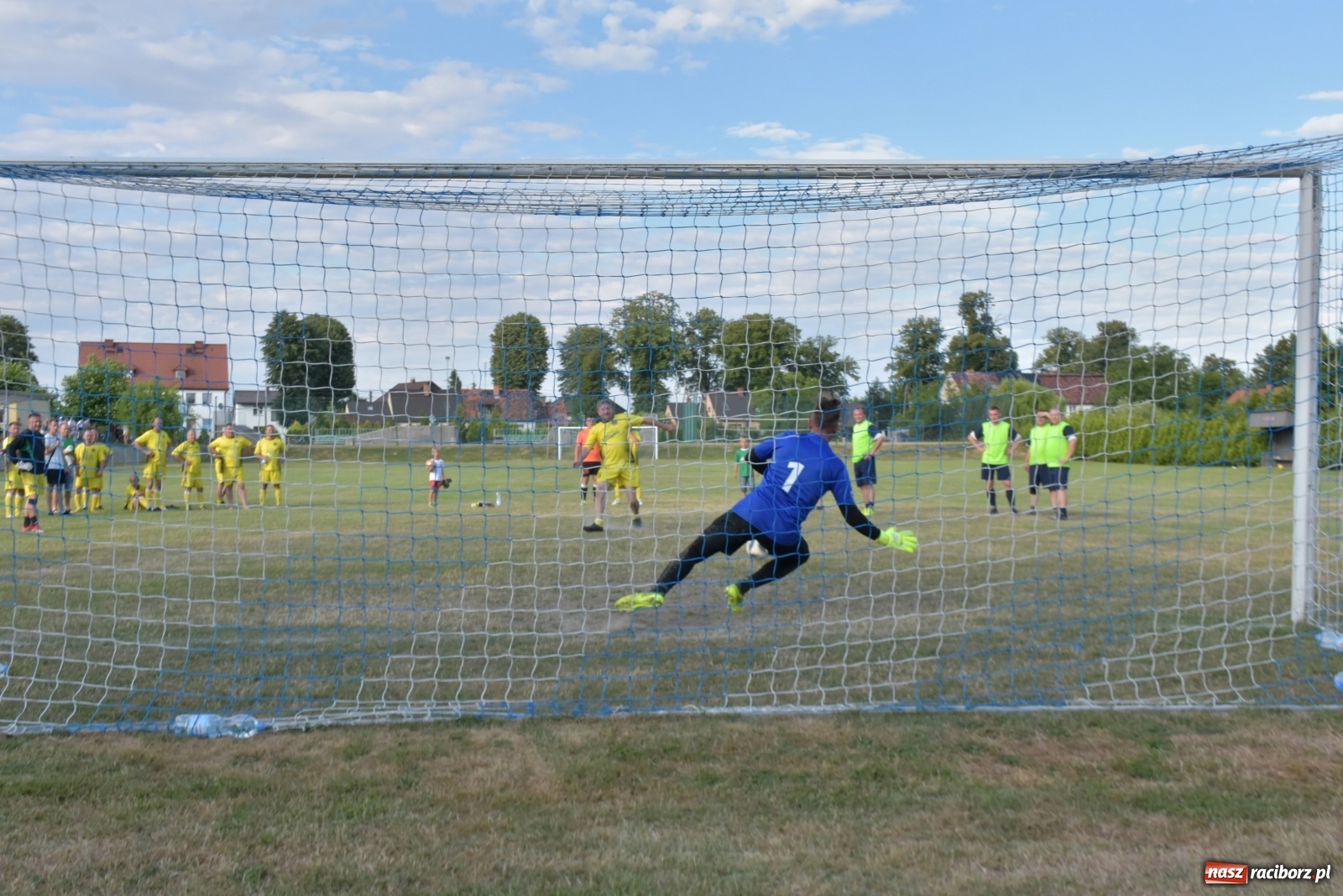 Zdjęcie w galerii na portalu naszraciborz.pl: Oldboje zagrali o Puchar Wójta Krzyżanowic [FOTO] wiadomości z regionu